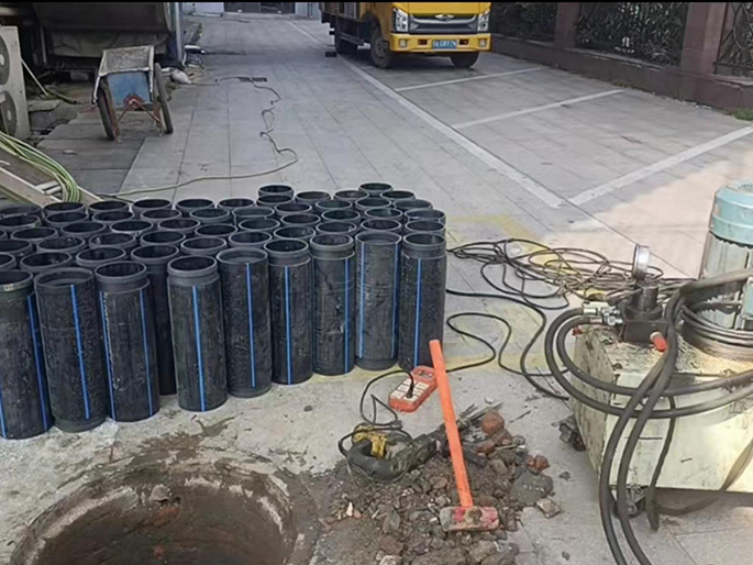 子洲PE置换管厂家 DN315置换管 非开挖管短管置换